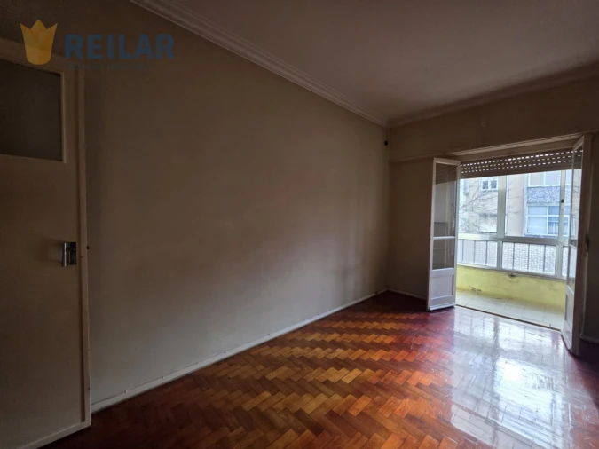 Apartamento T2 para Venda em Benfica Foto 7
