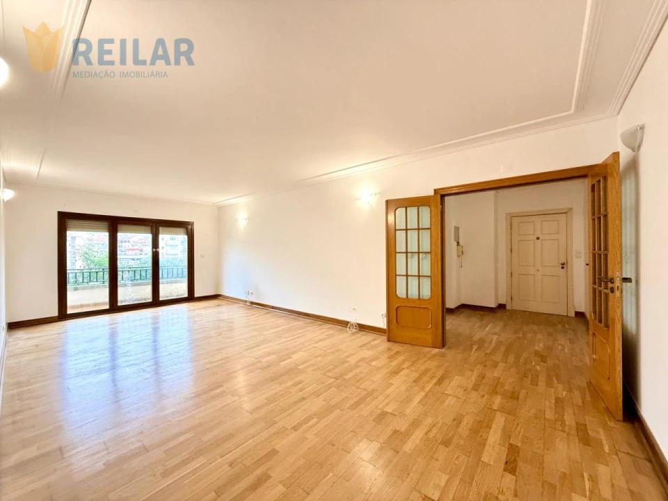 Apartamento T3 para Arrendamento em Alverca do Ribatejo e Sobralinho Foto 2