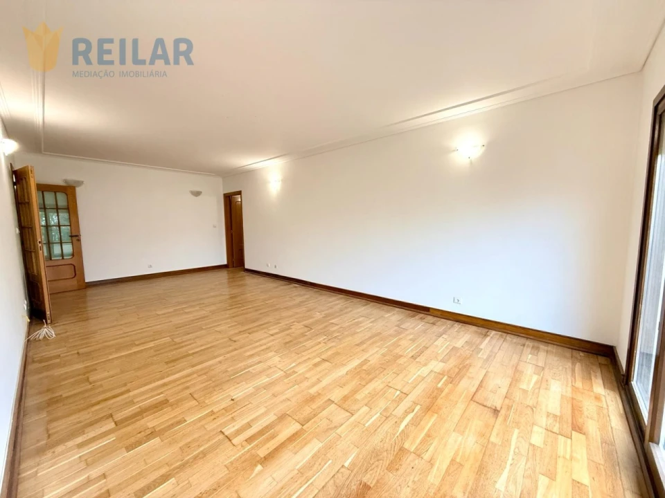 Apartamento T3 para Arrendamento em Alverca do Ribatejo e Sobralinho Foto 6