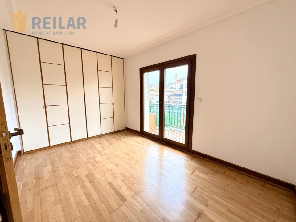 Apartamento T3 para Arrendamento em Alverca do Ribatejo e Sobralinho Foto 19