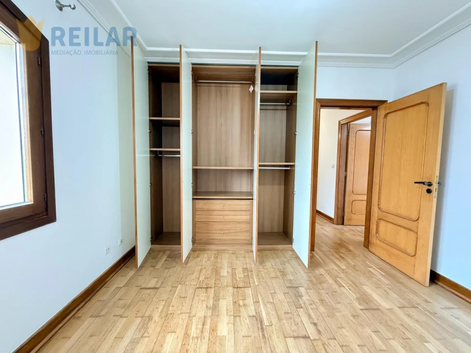 Apartamento T3 para Arrendamento em Alverca do Ribatejo e Sobralinho Foto 23