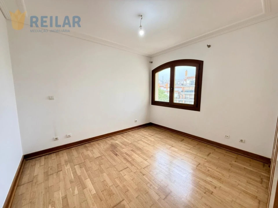 Apartamento T3 para Arrendamento em Alverca do Ribatejo e Sobralinho Foto 24