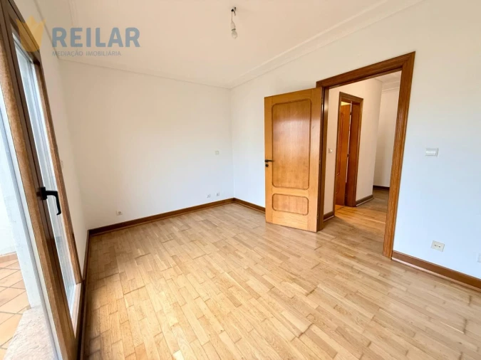 Apartamento T3 para Arrendamento em Alverca do Ribatejo e Sobralinho Foto 17