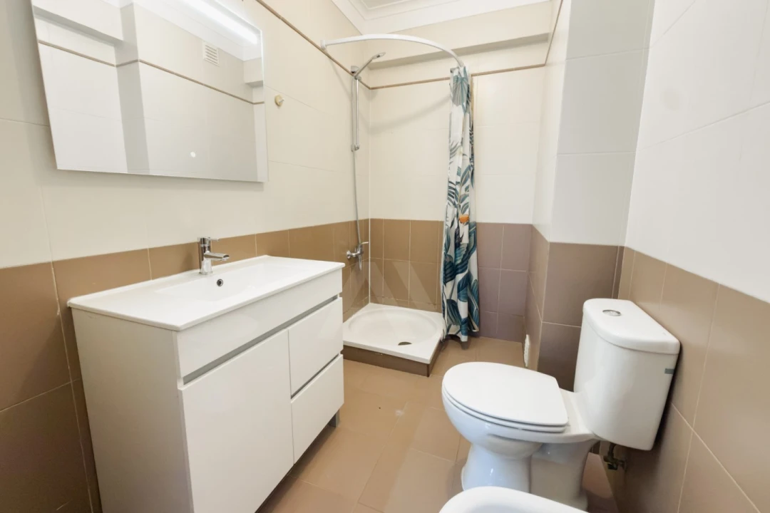 Apartamento T3 para Venda em Rio de Mouro Foto 21