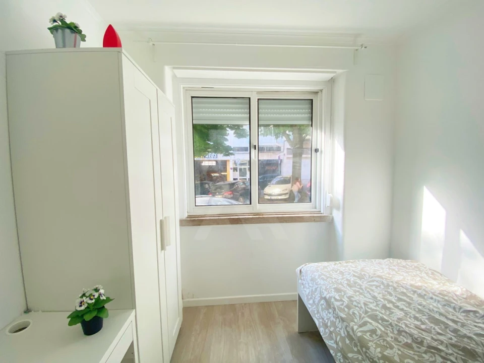 Quarto para Arrendamento em Areeiro Foto 3