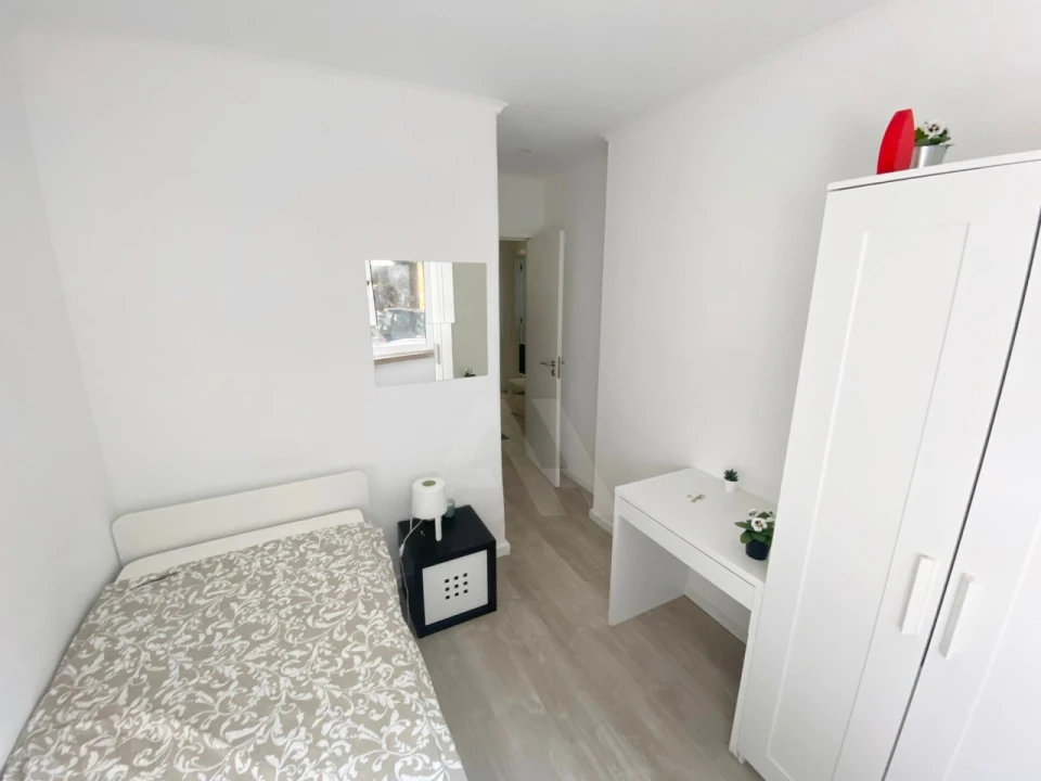 Quarto para Arrendamento em Areeiro Foto 4