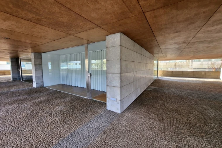 Loja para Arrendamento em Cidade da Maia Foto 8