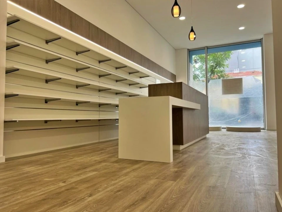 Loja para Venda em Matosinhos e Leça da Palmeira Foto 4