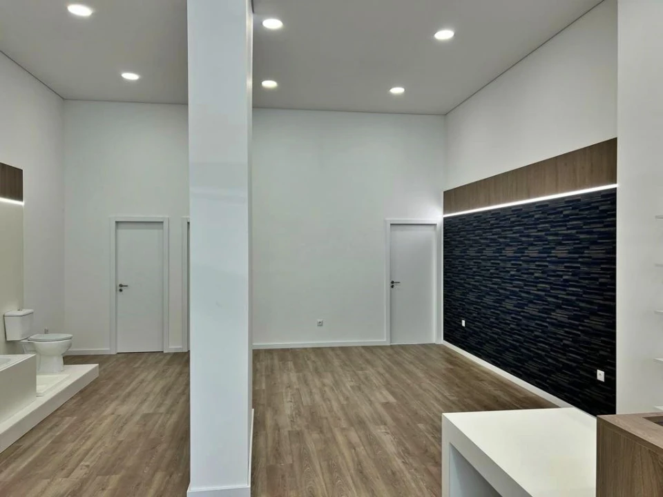 Loja para Venda em Matosinhos e Leça da Palmeira Foto 8