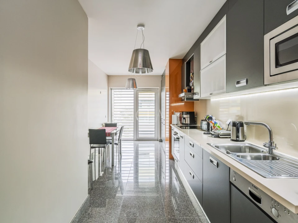 Apartamento T4 para Venda em Santa Marinha e São Pedro da Afurada Foto 10