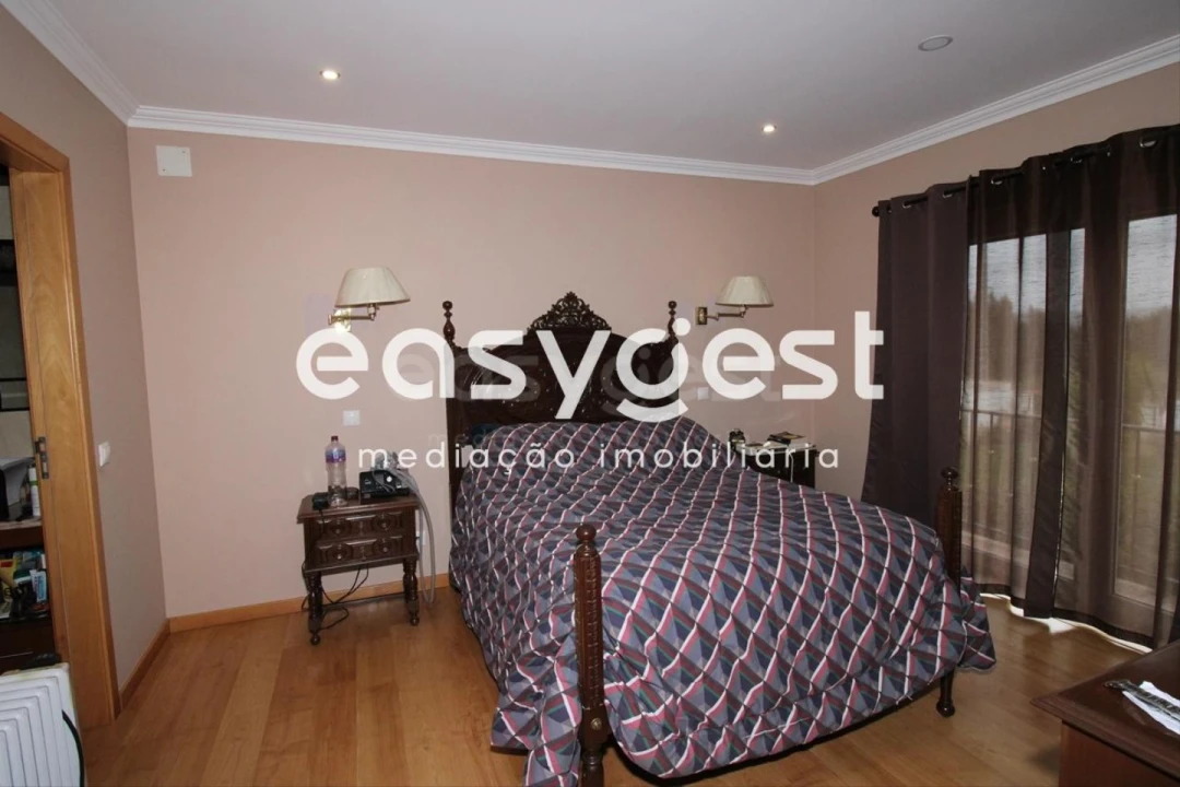 Moradia T4 para Venda em Tornada e Salir do Porto Foto 6