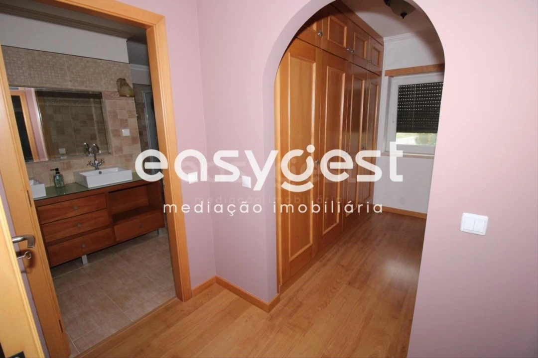 Moradia T4 para Venda em Tornada e Salir do Porto Foto 16