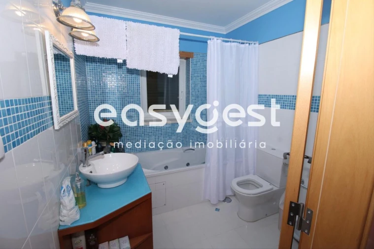 Moradia T4 para Venda em Tornada e Salir do Porto Foto 11