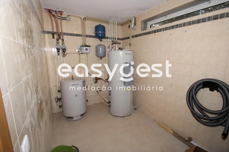 Moradia T4 para Venda em Tornada e Salir do Porto Foto 19