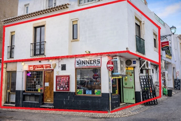 Negócio para Venda em Lagos (São Sebastião e Santa Maria) Foto 1