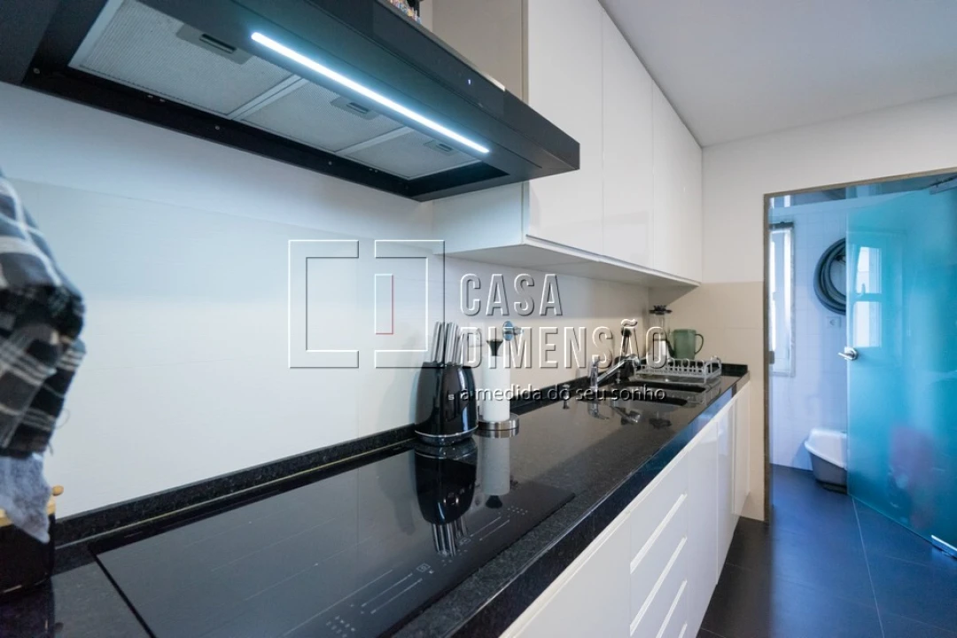 Apartamento T2 para Venda em Carnaxide e Queijas Foto 26