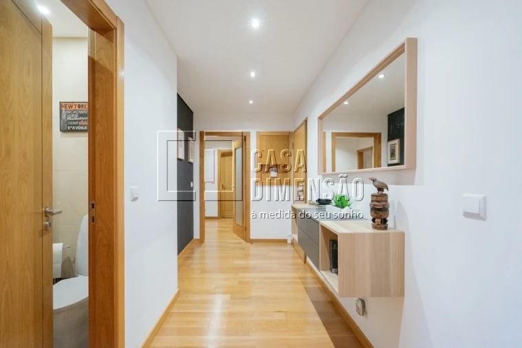 Apartamento T2 para Venda em Carnaxide e Queijas Foto 4