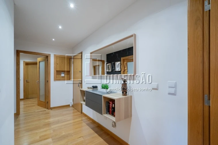 Apartamento T2 para Venda em Carnaxide e Queijas Foto 6