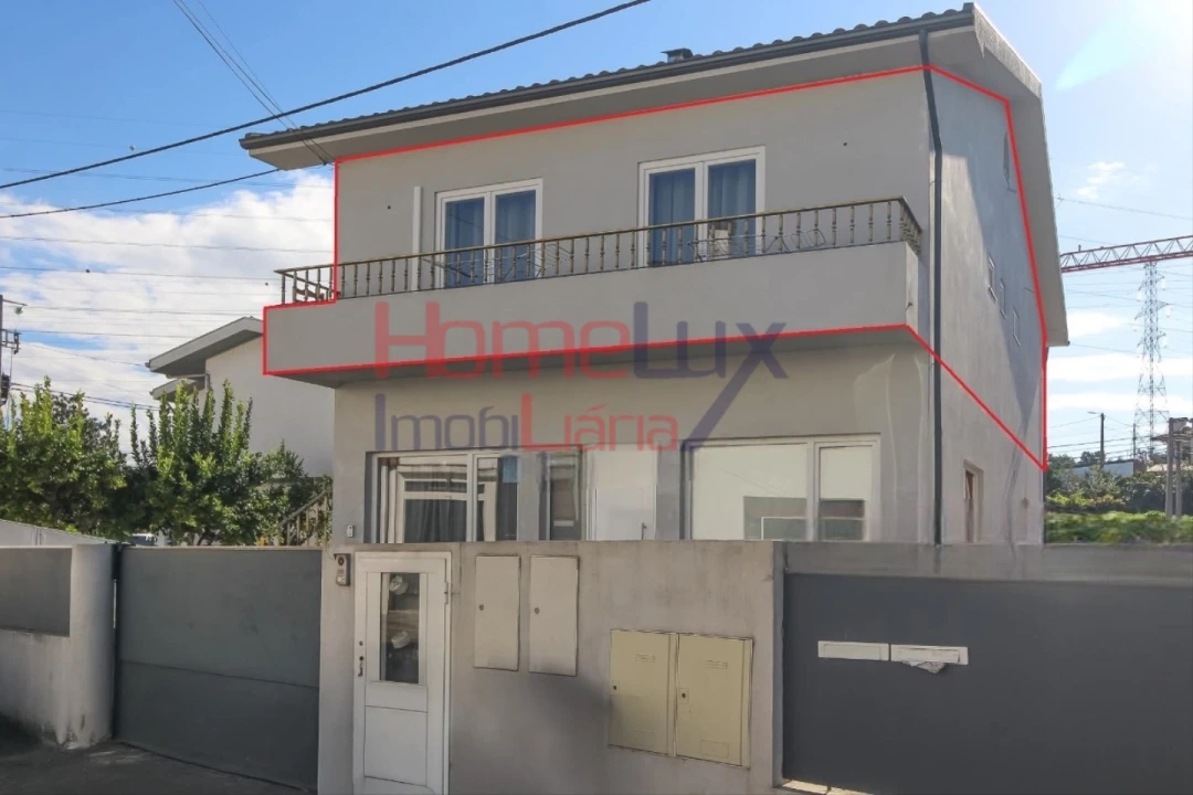 Moradia T3 para Venda em Campo e Sobrado Foto 1