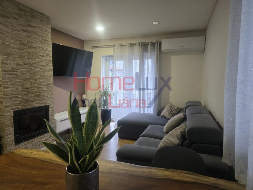 Moradia T3 para Venda em Campo e Sobrado Foto 11