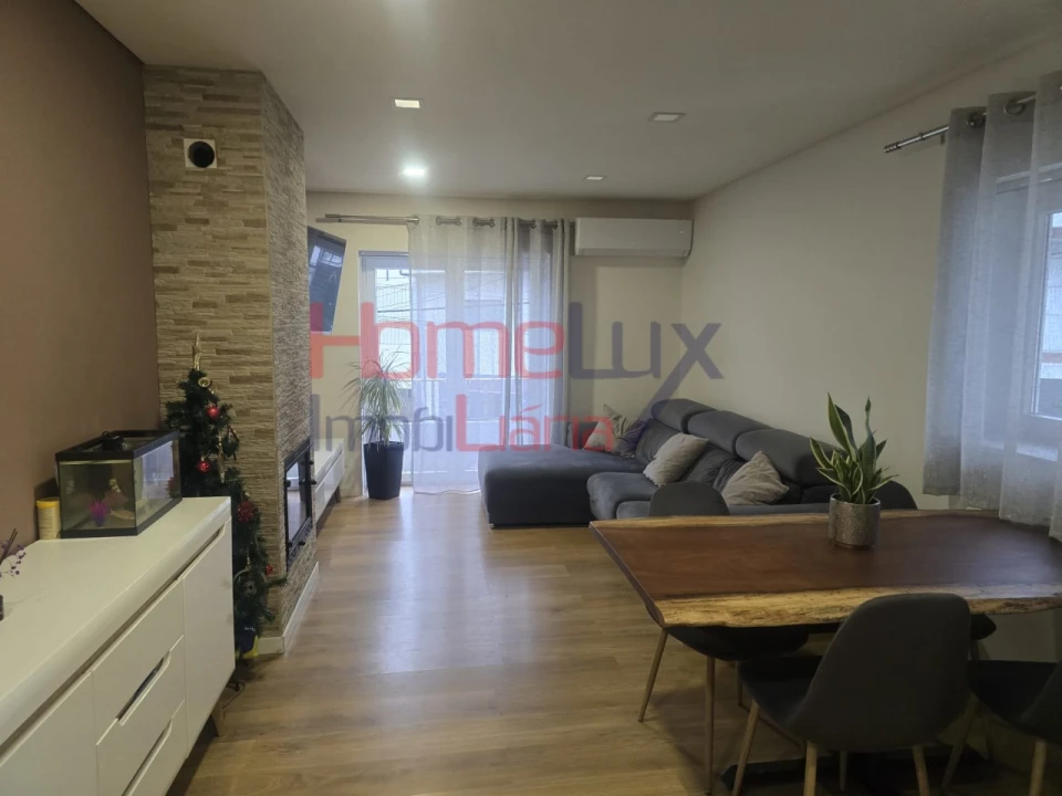 Moradia T3 para Venda em Campo e Sobrado Foto 12