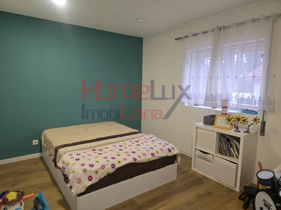 Moradia T3 para Venda em Campo e Sobrado Foto 16