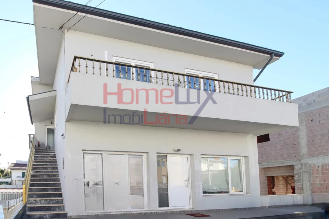 Moradia T3 para Venda em Campo e Sobrado Foto 33