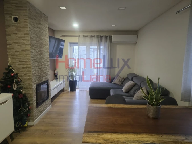 Moradia T3 para Venda em Campo e Sobrado Foto 15