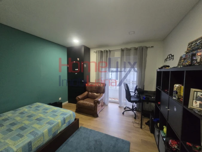 Moradia T3 para Venda em Campo e Sobrado Foto 19