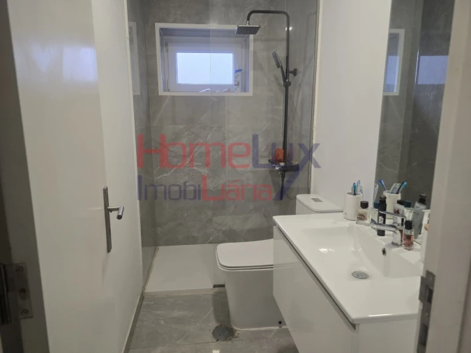 Moradia T3 para Venda em Campo e Sobrado Foto 30