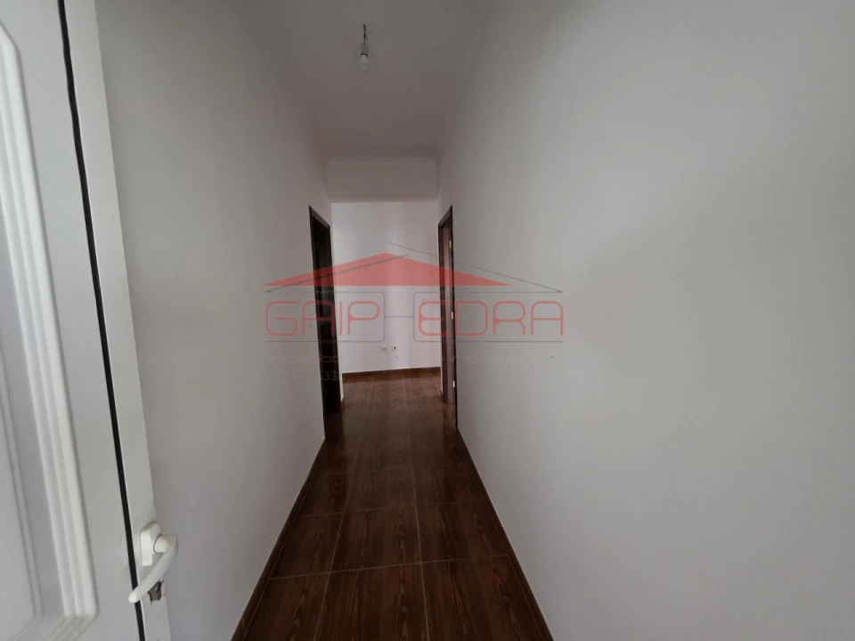 Moradia T3 para Venda em Abragão Foto 8