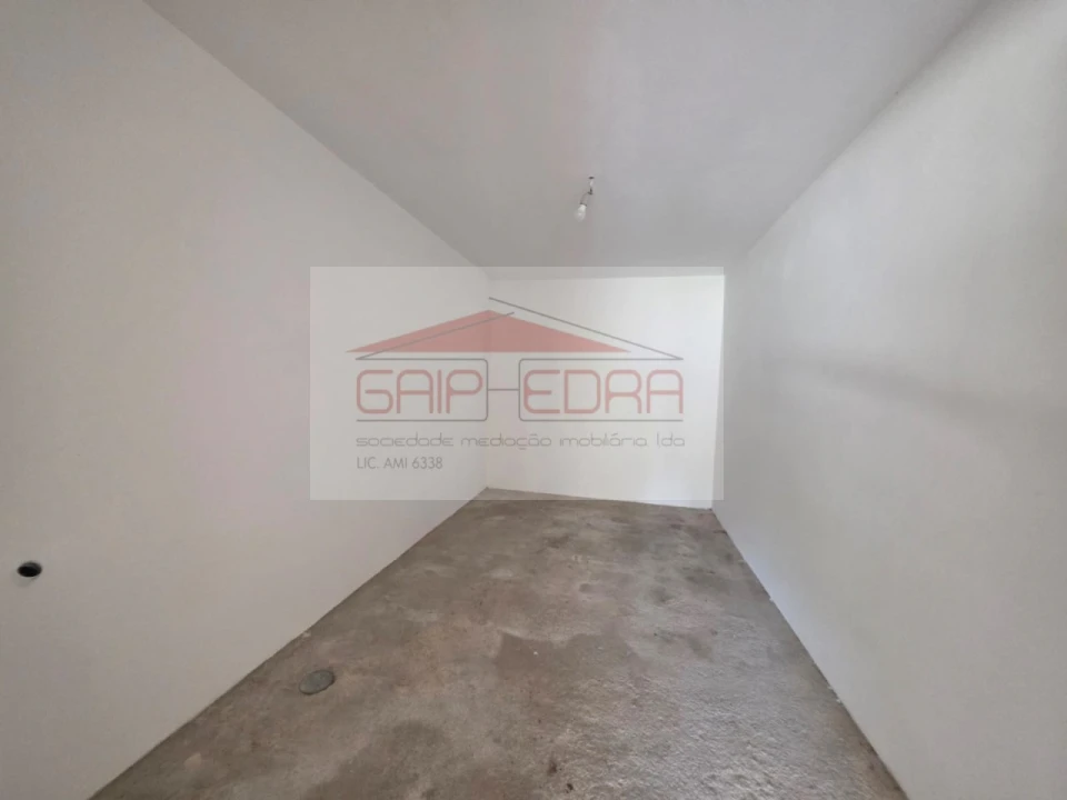 Moradia T3 para Venda em Abragão Foto 20