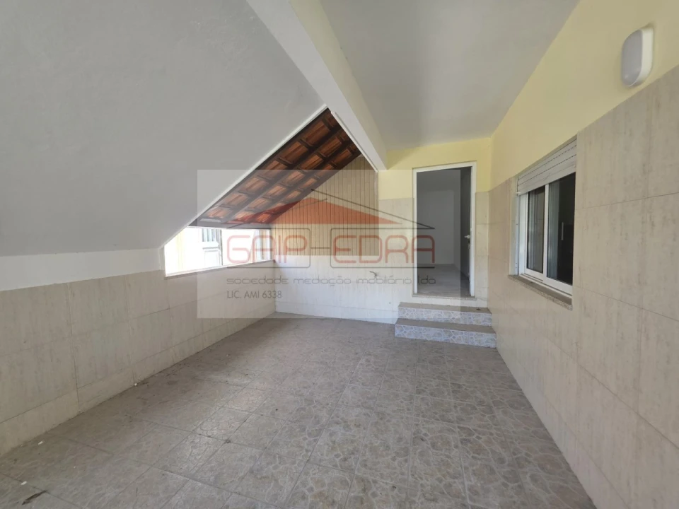 Moradia T3 para Venda em Abragão Foto 2