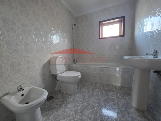 Moradia T2 para Venda em Abragão Foto 15