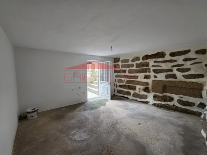 Moradia T2 para Venda em Abragão Foto 23