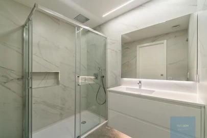 Apartamento T2 para Venda em Oeiras e São Julião da Barra, Paço de Arcos e Caxias