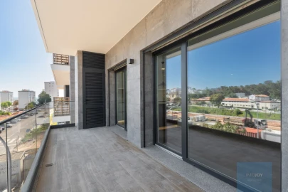 Apartamento T1 para Venda em Oeiras e São Julião da Barra, Paço de Arcos e Caxias