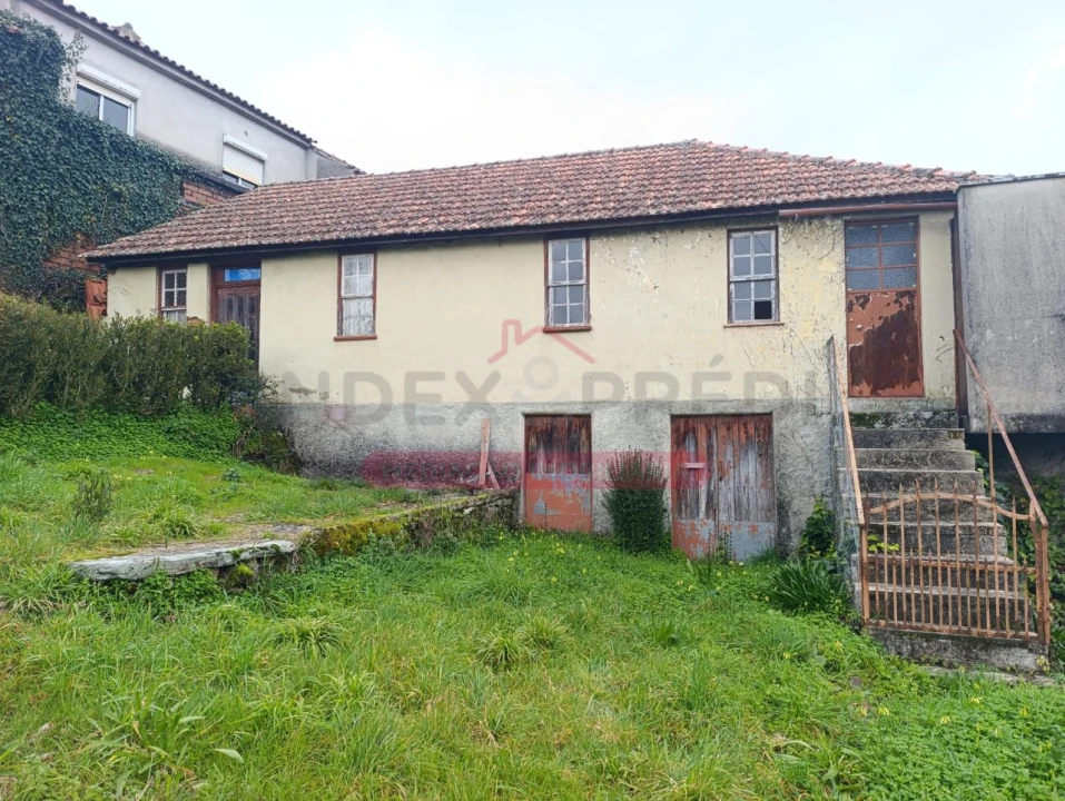 Moradia T2 para Venda em Castelões Foto 1