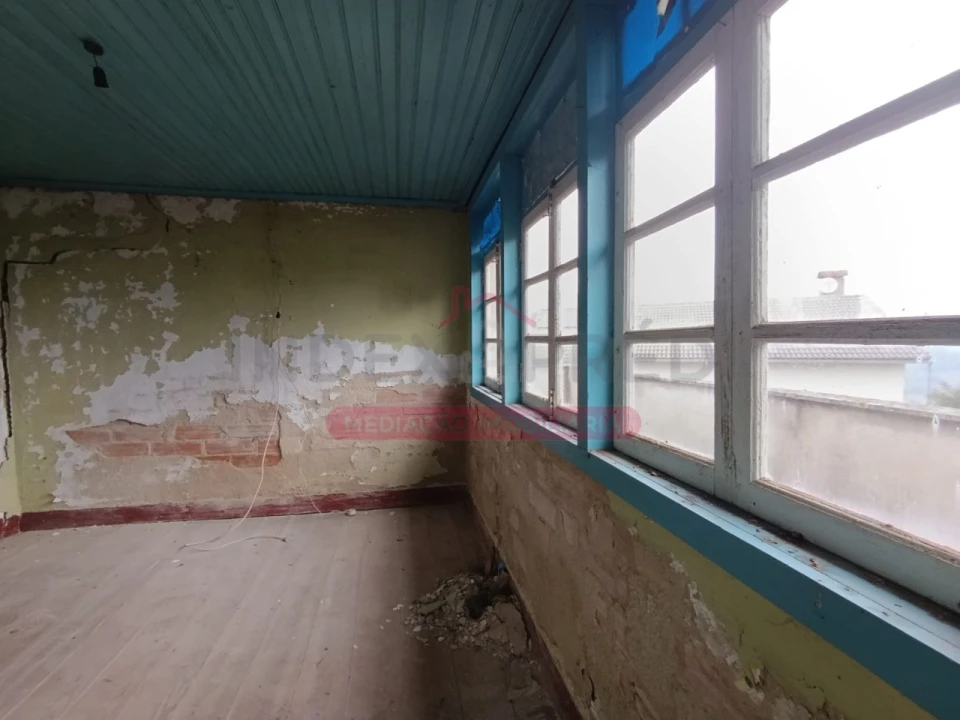 Moradia T2 para Venda em Castelões Foto 8