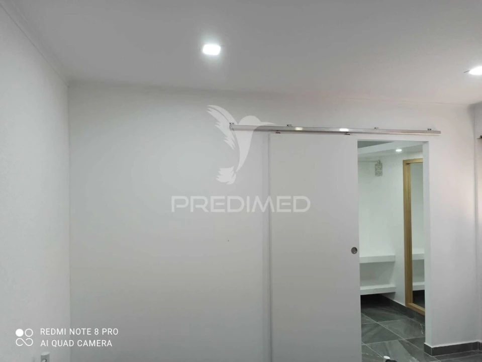 Moradia T4 para Venda em Barbacena e Vila Fernando Foto 12