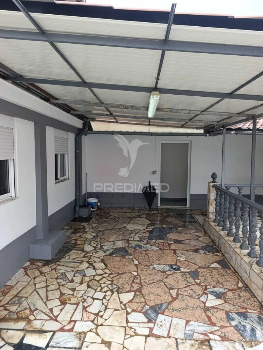 Moradia T4 para Venda em Barbacena e Vila Fernando Foto 7