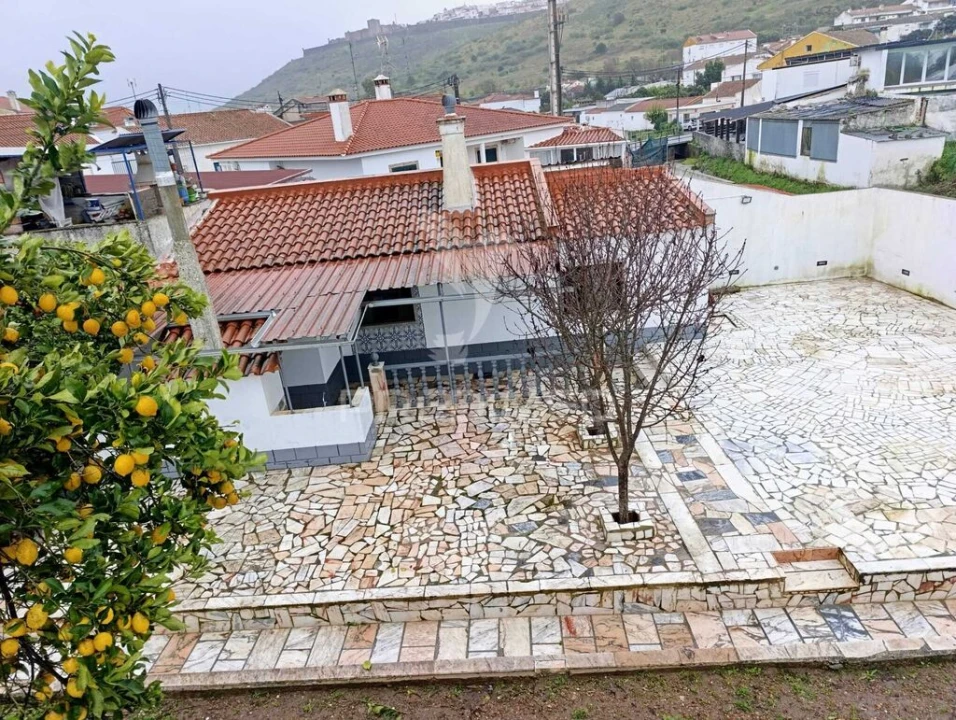 Moradia T4 para Venda em Barbacena e Vila Fernando Foto 1