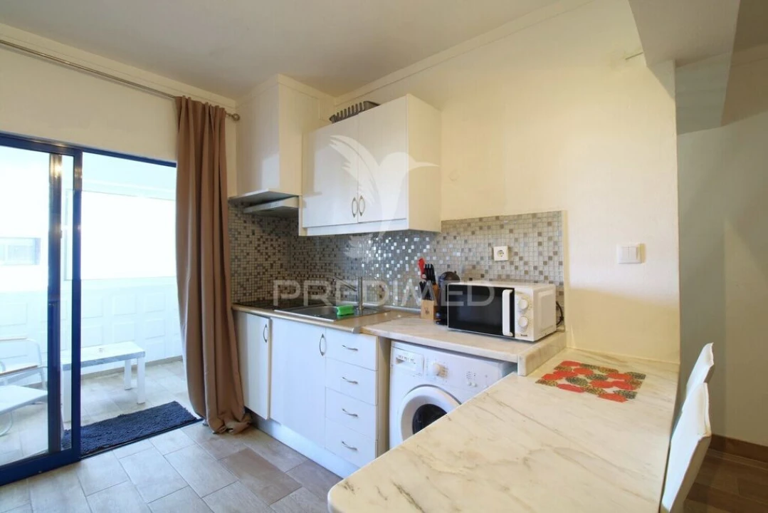 Apartamento T1 para Venda em Portimão Foto 3