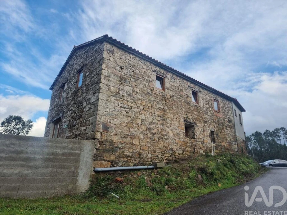 Moradia T3 para Venda em Cernache do Bonjardim, Nesperal e Palhais Foto 4