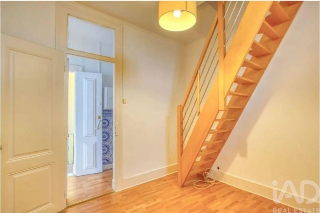 Apartamento T5 para Venda em Santo António Foto 11