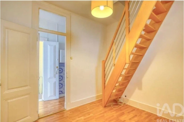 Apartamento T5 para Venda em Santo António Foto 11