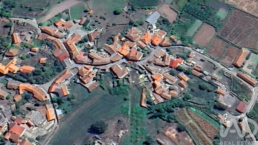 Terreno para Venda em Campia Foto 22