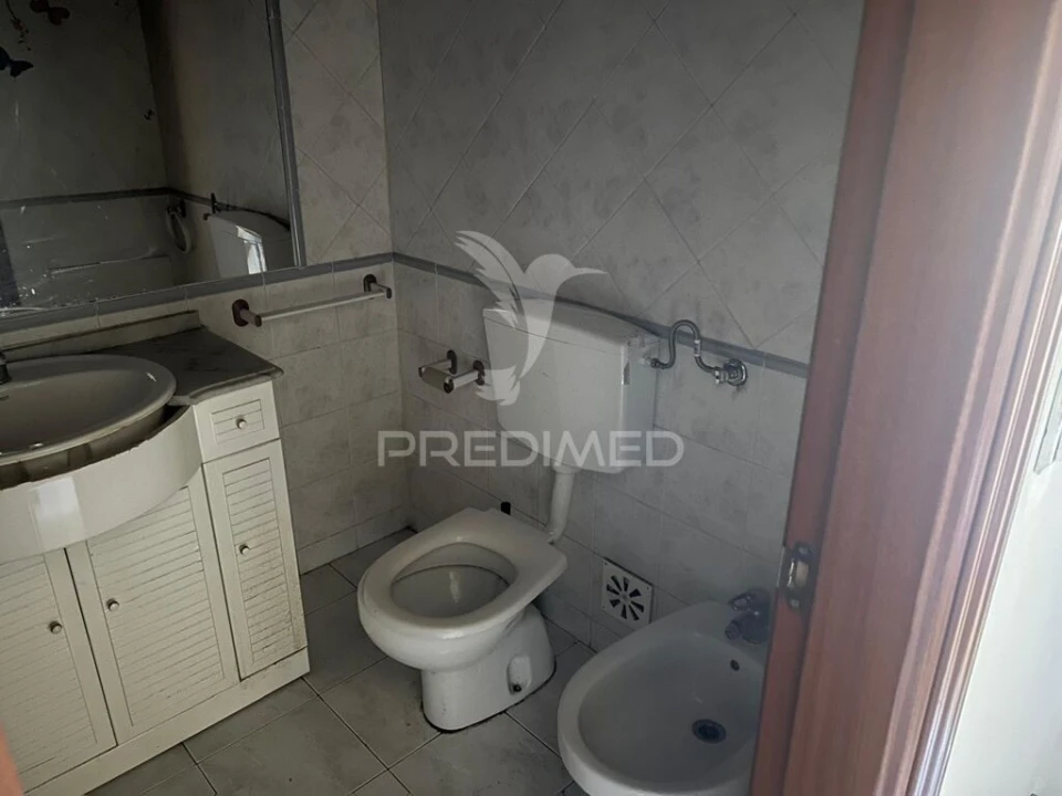 Apartamento T3 para Venda em Carregado e Cadafais Foto 14