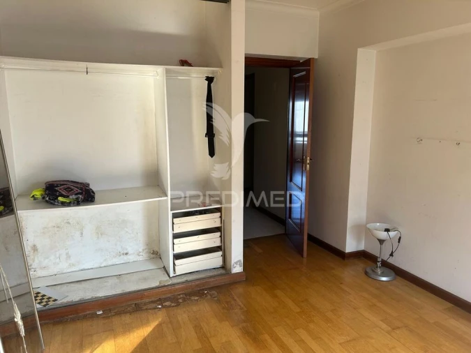 Apartamento T3 para Venda em Carregado e Cadafais Foto 11