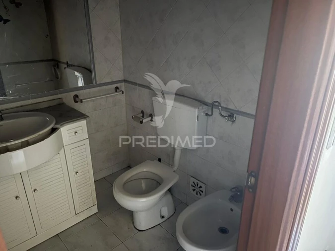 Apartamento T3 para Venda em Carregado e Cadafais Foto 14